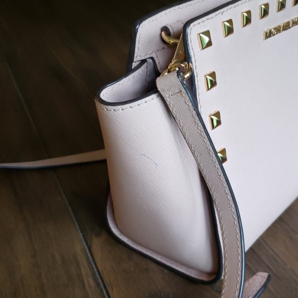 Michael Kors purse - Picture 2 of 8
